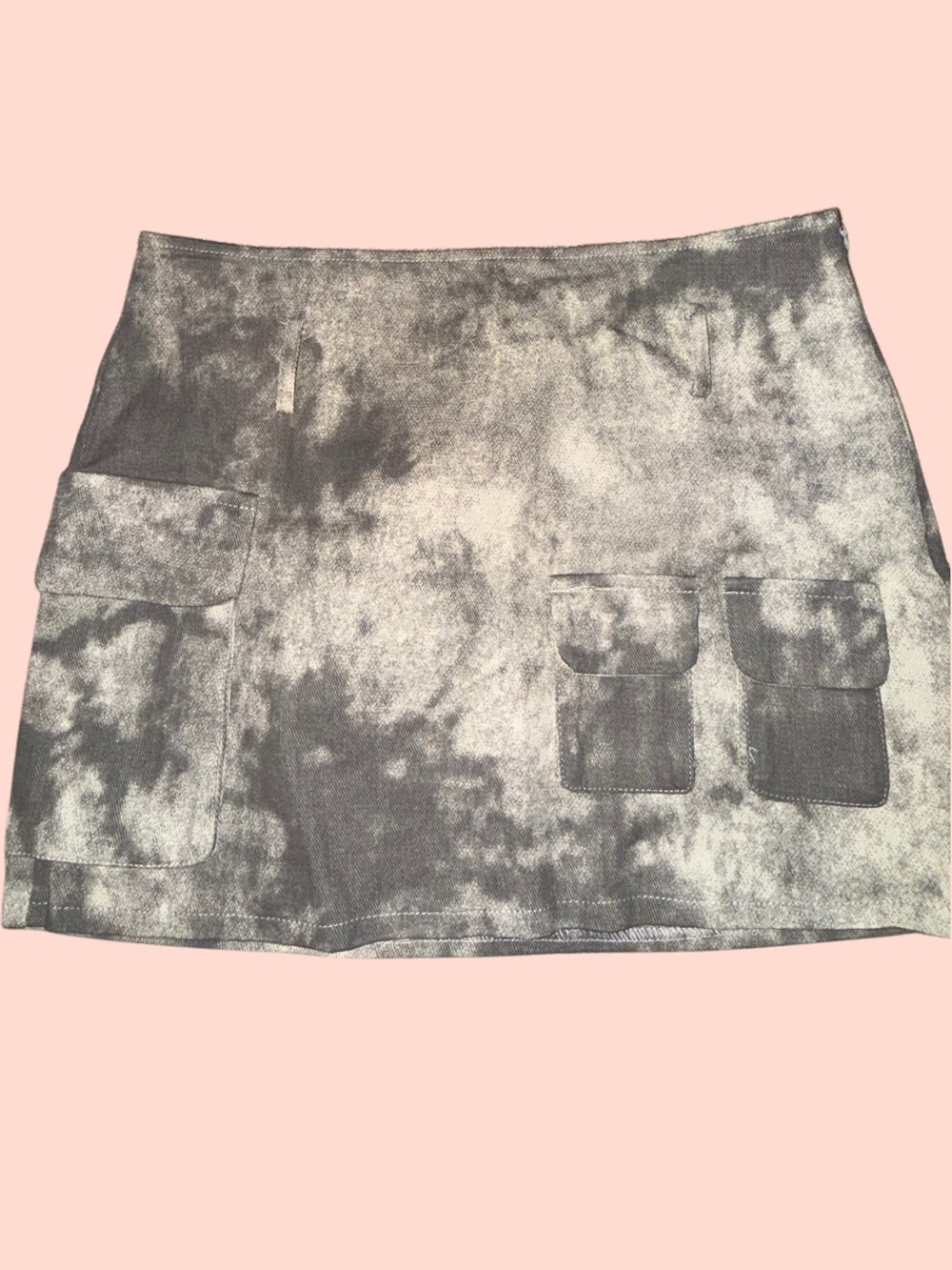 PrettyLittleThing Gray Tie-Dye Cargo Pocket Mini Skirt